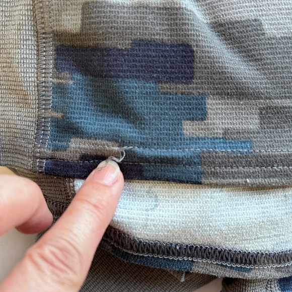 LL Bean Long Sleeve Men's XL Tall Henley Shirt Digital Camouflage Blue Gray - Picture 2 of 9